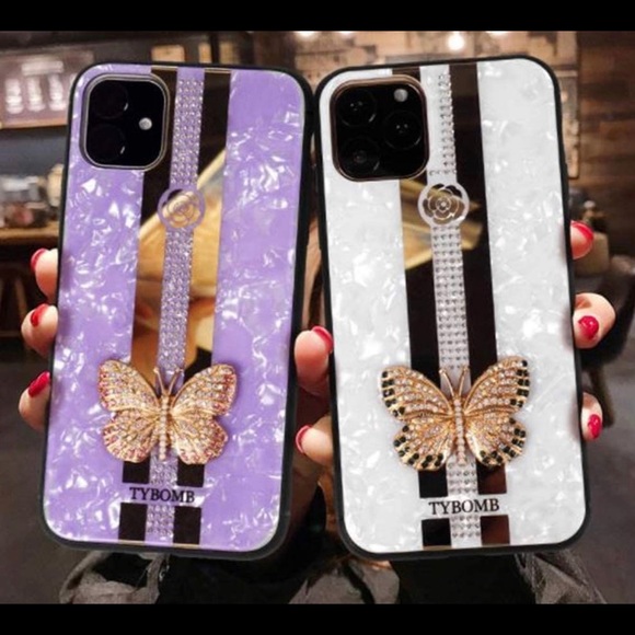 White iPhone 11 ProMax Case - Picture 2 of 5